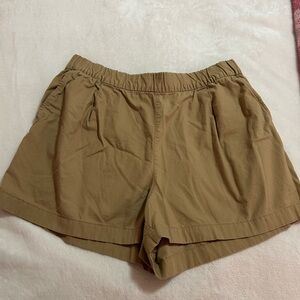 Uniqlo Tan High Waist Shorts Relaxed Fit